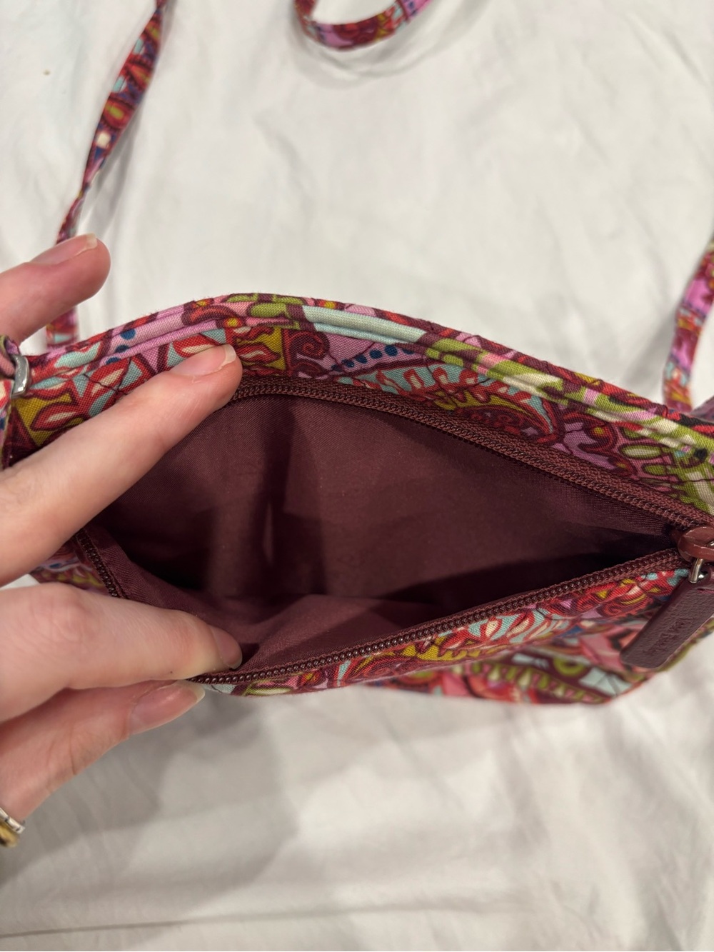 Vera Bradley Resort Medallion Crossbody - Picture 3 of 8